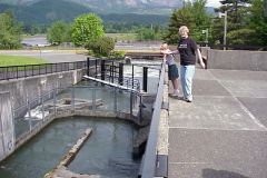 20010518-035