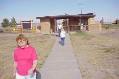 20010903-076